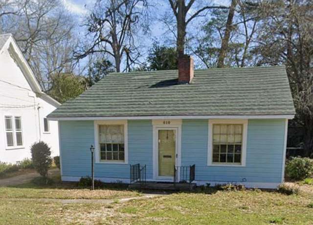 Property at 610 Oak Ave, Columbia, MS 39429, 2 beds, 2 baths