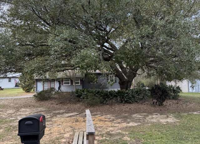 Property at 121 Highway 598, Seminary, MS 39479, 2 beds, 1 bath