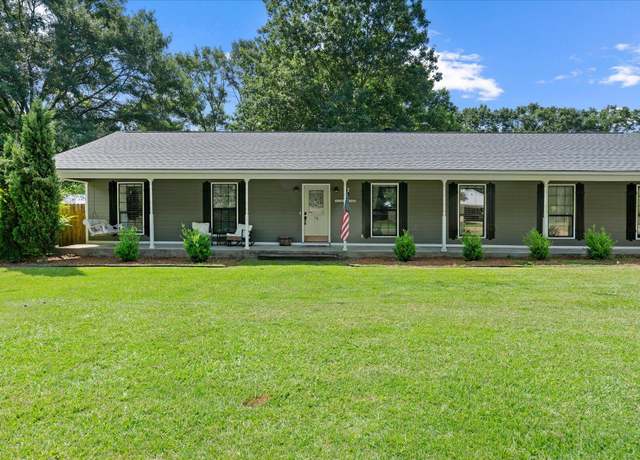 Property at 72 Griffith, Hattiesburg, MS 39402, 3 beds, 2 baths