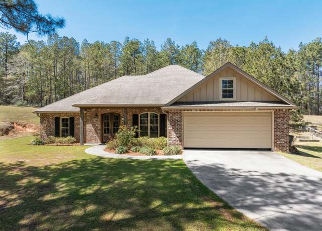Property at 67 Lake Thoreau, Hattiesburg, MS 39402, 3 beds, 2.5 baths