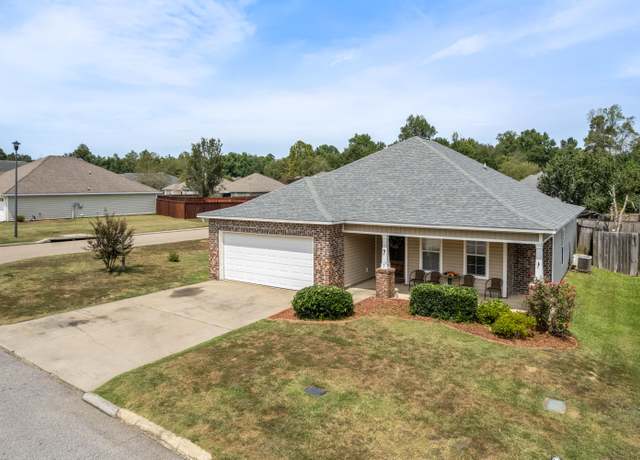 Property at 1 Clear Springs Ct, Hattiesburg, MS 39402, 3 beds, 2 baths