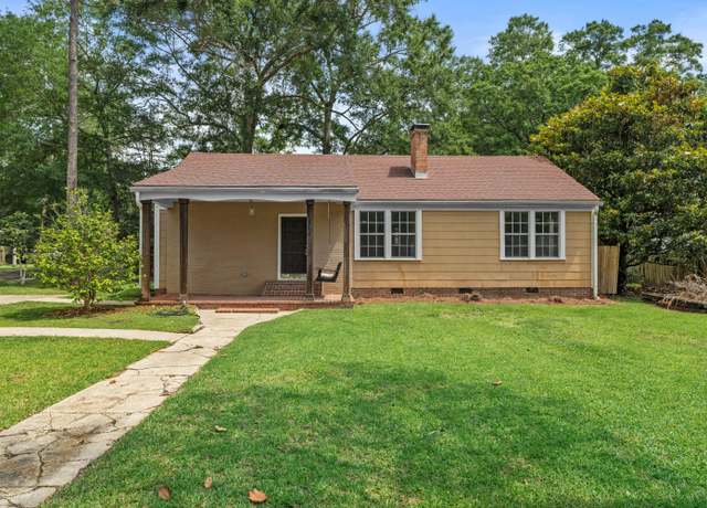 Property at 1915 Mamie St, Hattiesburg, MS 39401, 3 beds, 1 bath