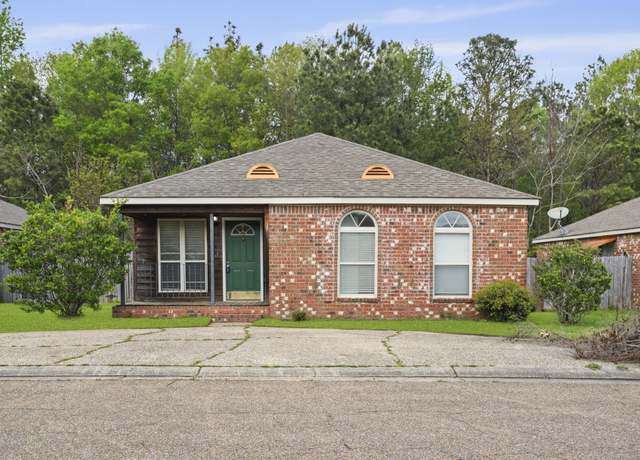 Property at 9 Lasalle St, Hattiesburg, MS 39402, 3 beds, 2 baths