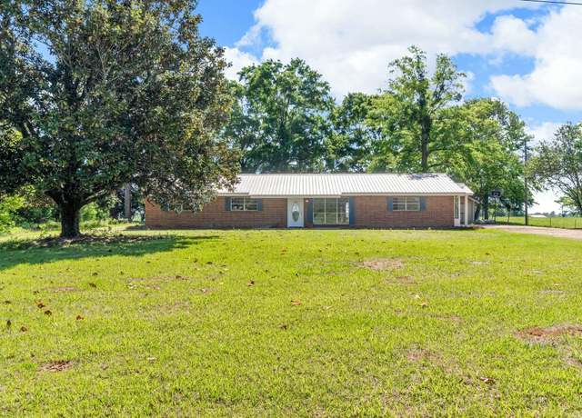 Property at 4032 S C Rd 8, Taylorsville, MS 39168, 3 beds, 2 baths