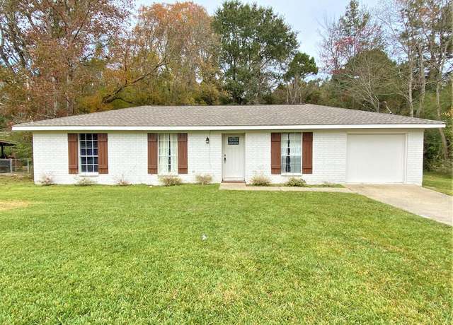 Property at 16 Evergreen Pl, Petal, MS 39465, 3 beds, 1.5 baths