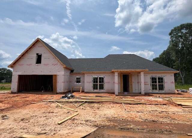 Property at 33 M D Thompson Rd, Moselle, MS 39459, 5 beds, 3 baths
