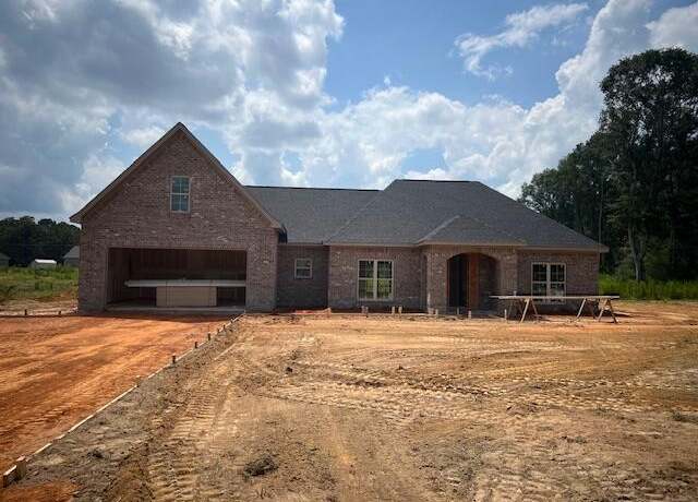 Property at 33 M D Thompson Rd, Moselle, MS 39459, 5 beds, 3 baths