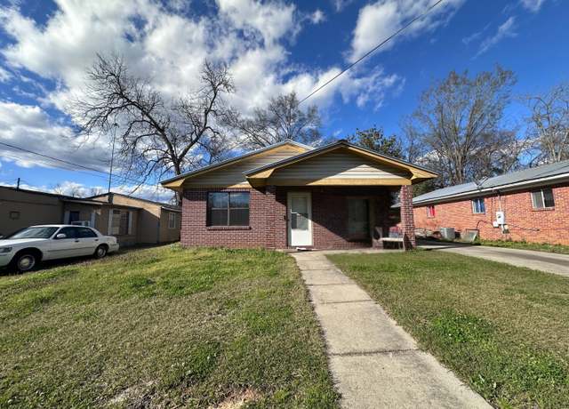 Property at 119 Melon St, Laurel, MS 39440, 3 beds, 2 baths