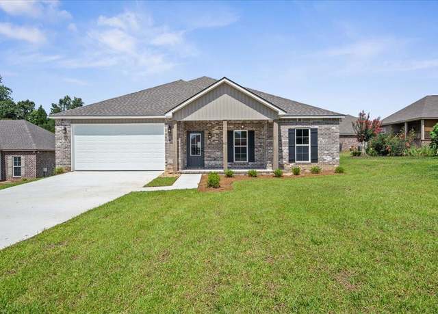 Property at 10 Golden Oak St, Hattiesburg, MS 39402, 4 beds, 2 baths