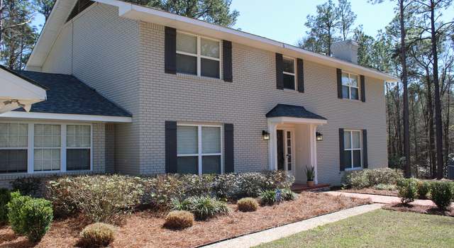 Photo of 220 E Lakeside Dr, Hattiesburg, MS 39402