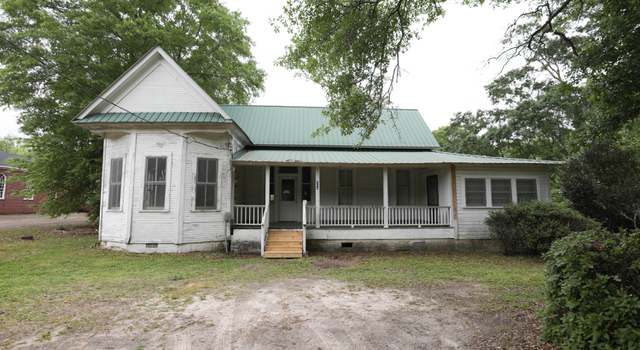 Photo of 404 First St St E, New Augusta, MS 39462
