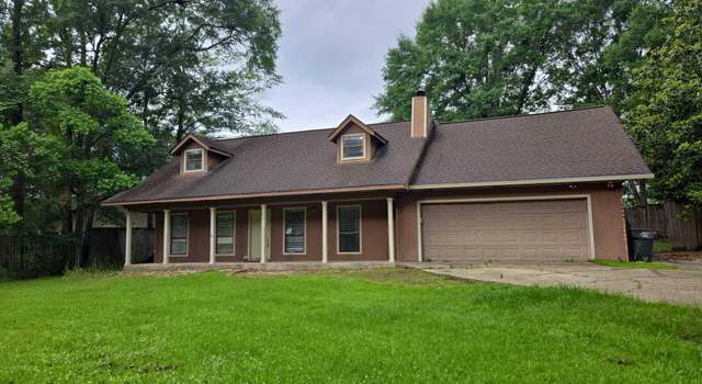 Photo of 411 Whispering Pines Dr, Hattiesburg, MS 39402