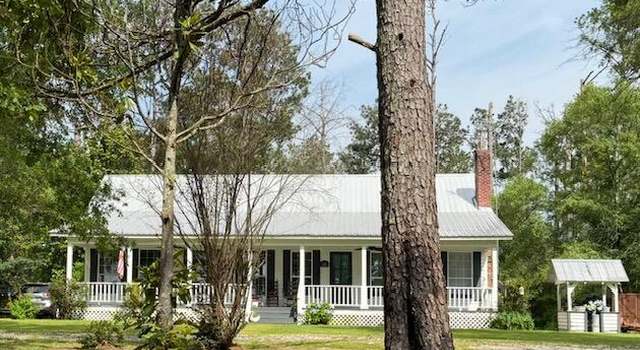 Photo of 38 Ridge Rd, Seminary, MS 39479