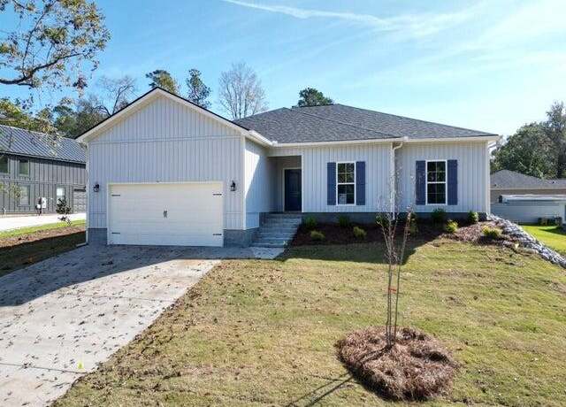 Property at 7972 Lakeside Dr, Appling, GA 30802, 4 beds, 2 baths