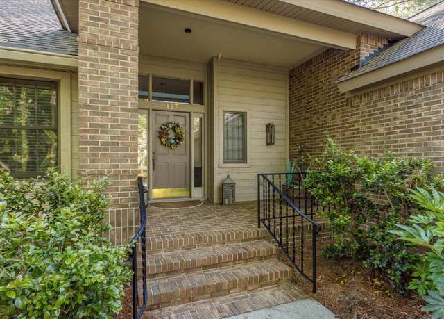Property at 117 Red Oak Ln, Aiken, SC 29803, 3 beds, 3.5 baths