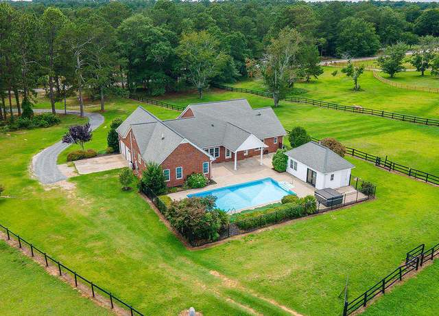 Property at 155 Hunting Hills Dr, Aiken, SC 29803, 4 beds, 4 baths