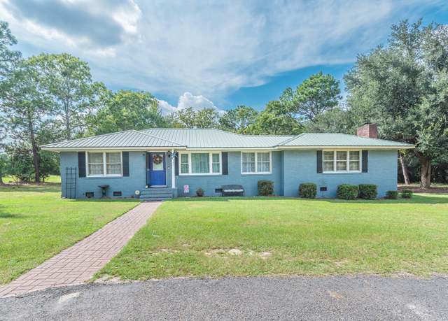 Property at 581 Montmorenci Rd, Aiken, SC 29801, 3 beds, 1.5 baths