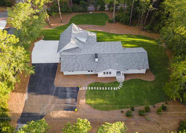 Property at 1729 Ridgecrest Ave, Aiken, SC 29801, 4 beds, 4.5 baths