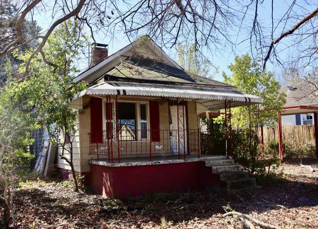 Property at 40 Jackson St, Warrenville, SC 29851, 2 beds, 1 bath