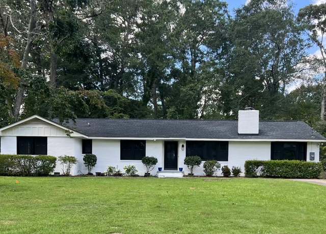 Property at 322 Mimosa Cir, Aiken, SC 29801, 3 beds, 2 baths