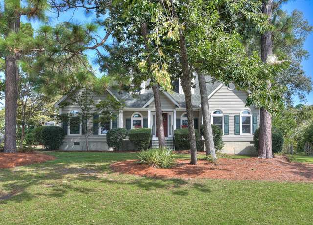 Property at 30 Redwood Dr, Aiken, SC 29803, 3 beds, 2.5 baths