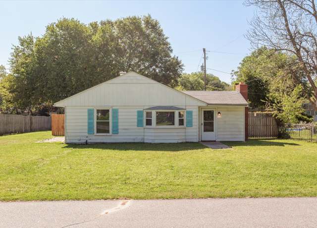 Property at 107 Smallridge St, Aiken, SC 29803, 3 beds, 1 bath