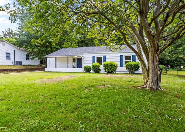 Property at 1000 Croft Ave NE, Aiken, SC 29801, 3 beds, 2 baths