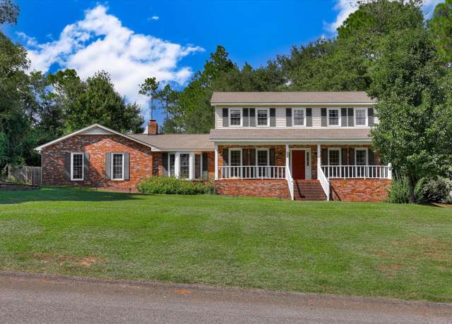 Property at 233 Springwood Dr, Aiken, SC 29803, 4 beds, 3 baths