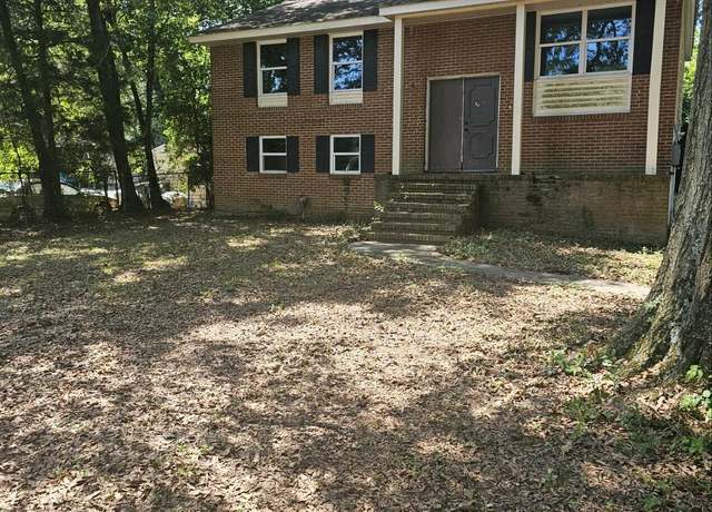 Property at 1704 Apple Valley Dr, Augusta, GA 30906, 5 beds, 2 baths