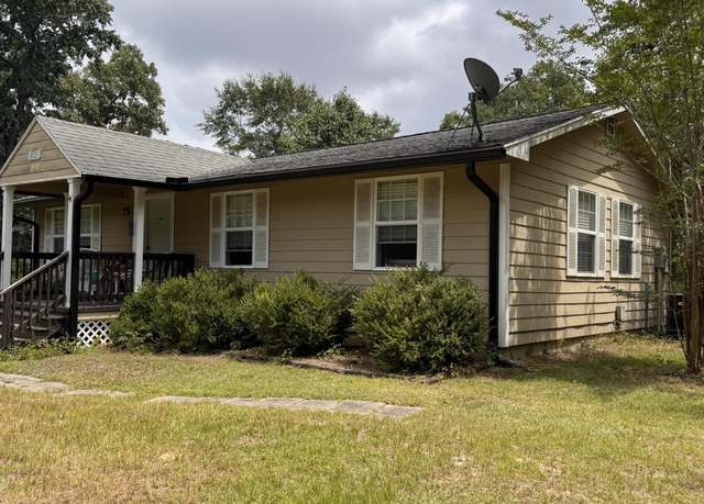 Property at 412 New Bridge Rd, Aiken, SC 29801, 3 beds, 2 baths