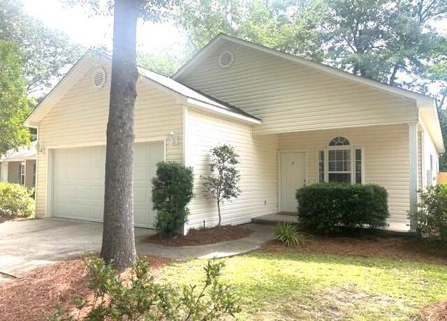 Property at 193 Shelby Dr, Aiken, SC 29803, 3 beds, 2 baths
