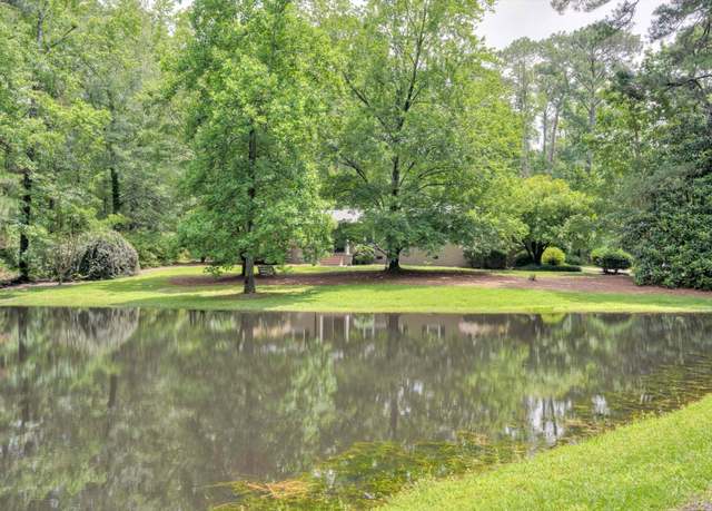 Property at 232 Pickens St, Edgefield, SC 29824, 5 beds, 3 baths