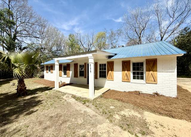 Property at 255 Old Wagener Rd, Aiken, SC 29801, 3 beds, 1.5 baths