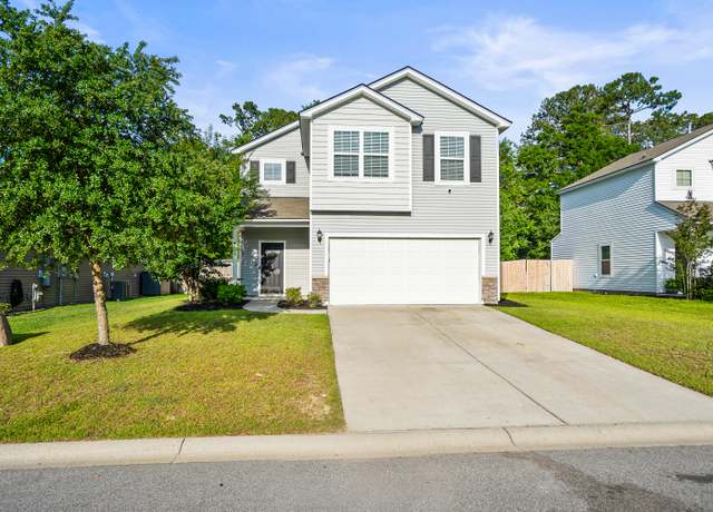 Property at 14 Kiawah Dr, Beaufort, SC 29906, 3 beds, 2.5 baths