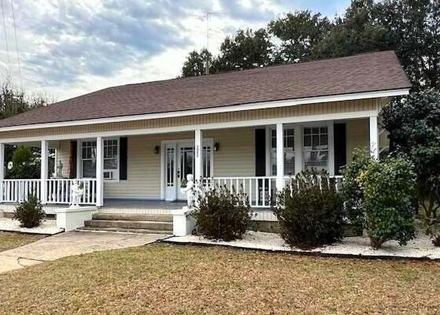 Property at 9089 Marlboro Ave, Barnwell, SC 29812, 3 beds, 1 bath