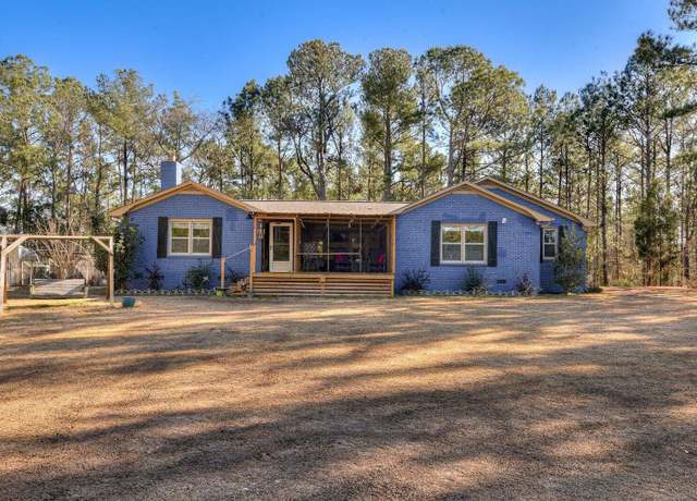 Property at 414 Wire Rd, Aiken, SC 29801, 3 beds, 2.5 baths