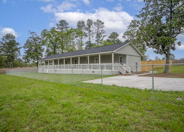 Property at 292 Celeste Ave, North Augusta, SC 29841, 3 beds, 2 baths