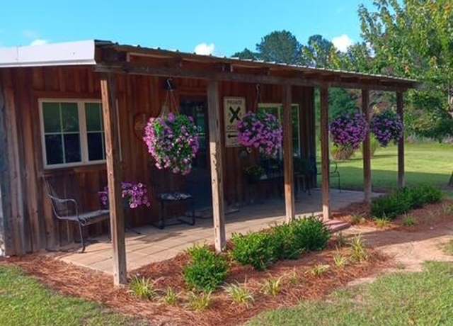 Property at 247 Horseshoe Trl, Barnwell, SC 29812, 3 beds, 2 baths