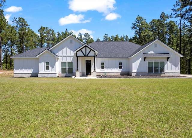 Property at 2031 Bertram Dr, Aiken, SC 29803, 4 beds, 2.5 baths