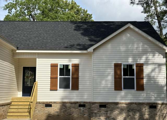 Property at 126 Sandstone Blvd, Aiken, SC 29803, 3 beds, 2 baths
