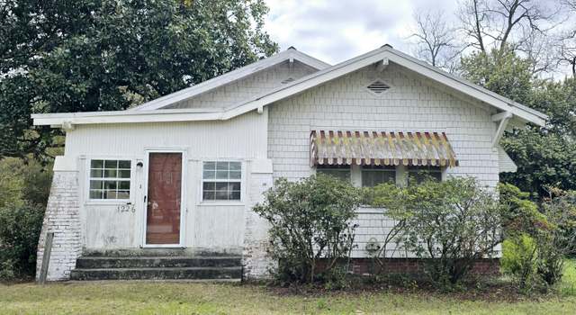 Photo of 1226 Hampton Ave, Blackville, SC 29817