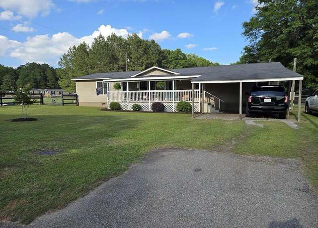 Property at 155 Apple Rd, Wedgefield, SC 29168, 3 beds, 2 baths