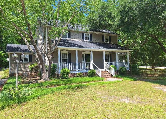 Property at 4082 Farmwood Dr, Florence, SC 29501, 3 beds, 2.5 baths