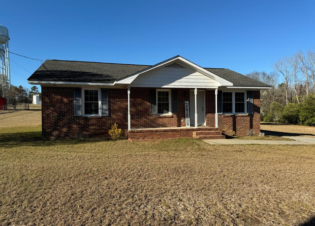 Property at 4415 Red Lane Rd, Dalzell, SC 29040, 3 beds, 1.5 baths