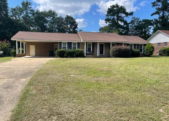 Property at 1050 Dover Cir, Sumter, SC 29154, 3 beds, 2 baths