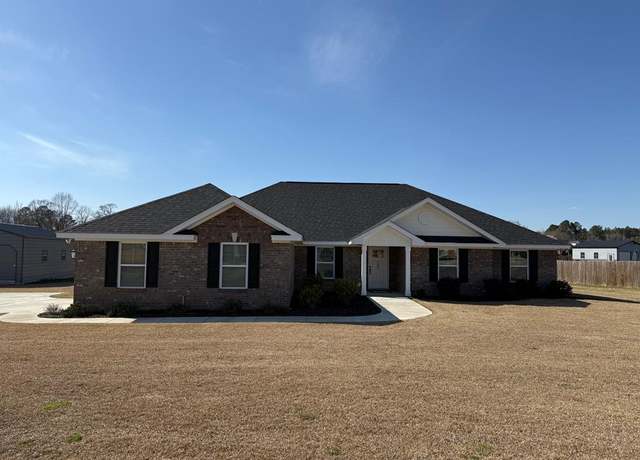 Property at 1200 Freeport Dr, Sumter, SC 29154, 4 beds, 2.5 baths