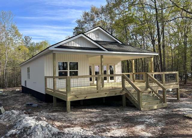 Property at 1213 Lesesne, Manning, SC 29102, 3 beds, 2 baths