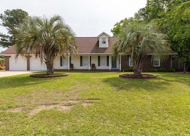 Property at 911 Sassafras Dr, Sumter, SC 29150, 5 beds, 2.5 baths