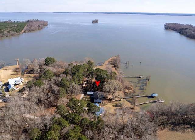 Property at 2018 Goat Island Rd, Summerton, SC 29148, 3 beds, 2 baths