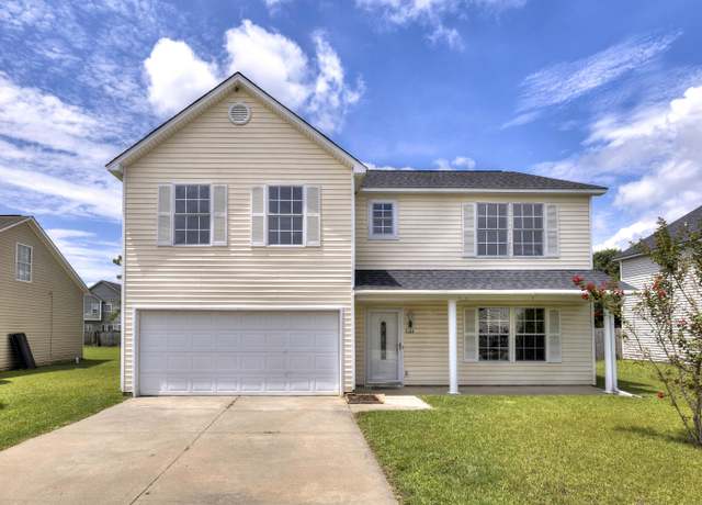 Property at 1684 Mossberg Dr, Sumter, SC 29150, 5 beds, 3.5 baths